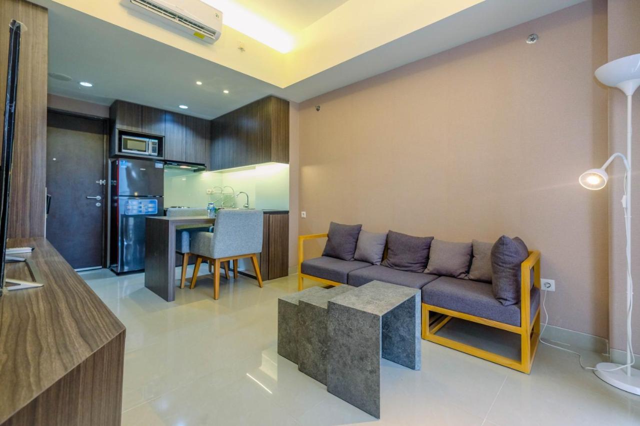 Fully Furnished And Comfortable 1Br Apartment Mustika Golf Residence By Travelio Bekasi Exterior photo